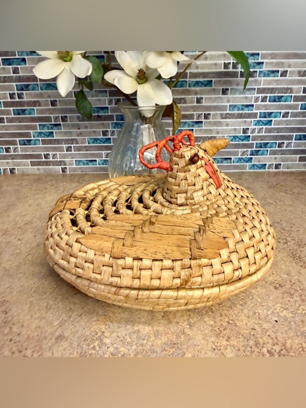 Super fun vintage chicken basket